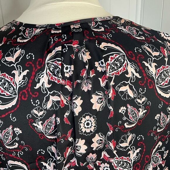 Liz Claiborne Womens Size XXL Popover Top Blouse Black Floral Print Cap Sleeves - Picture 7 of 11